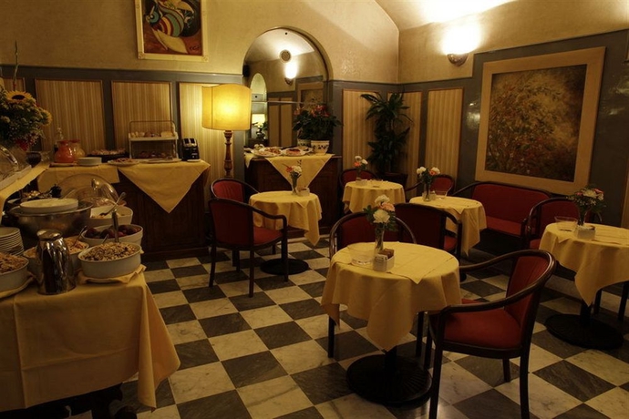 Imagen del bar/restaurante del Hotel The Sonetto Powered By Sonder. Foto 4