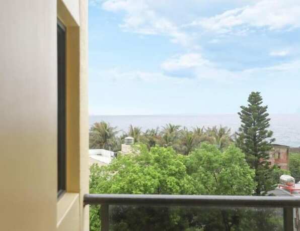 Imagen de la habitación del Hotel The South-Sunset. Foto 14