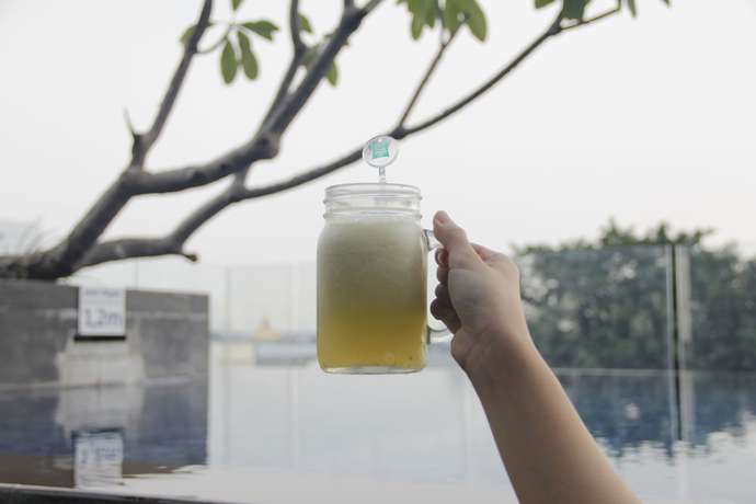 Imagen de la piscina del Hotel The Southern Hotel Surabaya. Foto 18