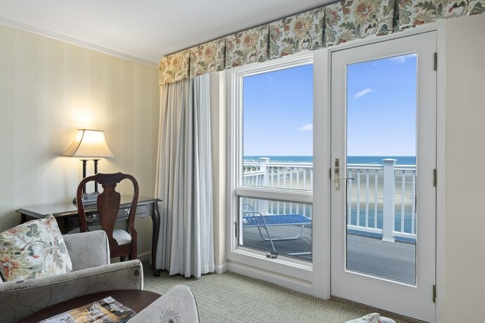 Imagen general del Hotel The Sparhawk Oceanfront Resort. Foto 7