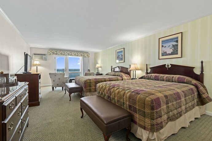 Imagen de la habitación del Hotel The Sparhawk Oceanfront Resort. Foto 14