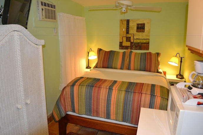 Imagen de la habitación del Hotel The Speakeasy Inn and Rum Bar. Foto 8