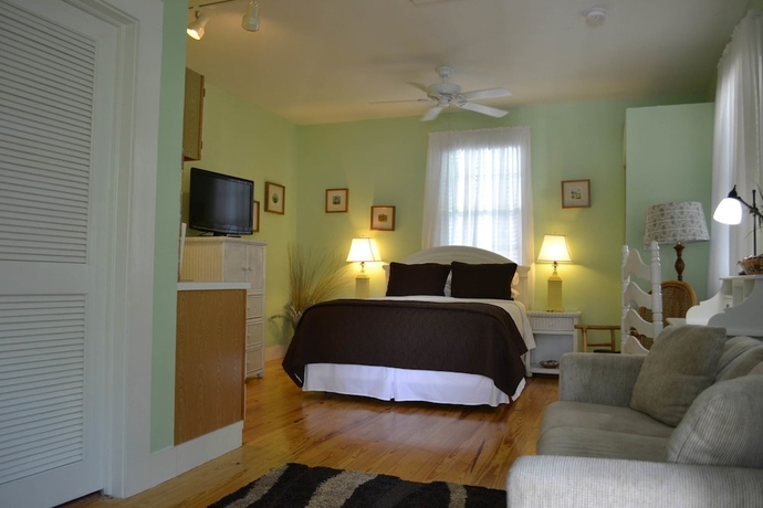 Imagen de la habitación del Hotel The Speakeasy Inn and Rum Bar. Foto 10