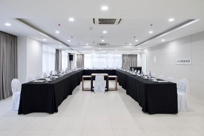 Imagen de los interiores del Hotel The Sphere Serviced Residences. Foto 15