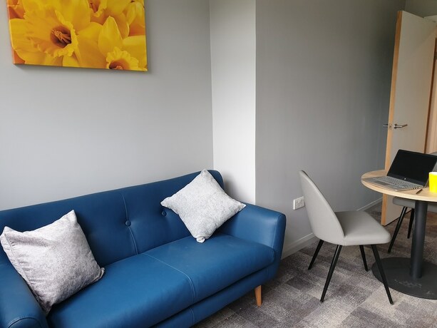 Imagen general del Hotel The Spires Serviced Apartments Cardiff. Foto 2
