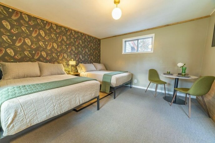 Imagen de la habitación del Hotel The Springs Motel, New Ashford. Foto 20
