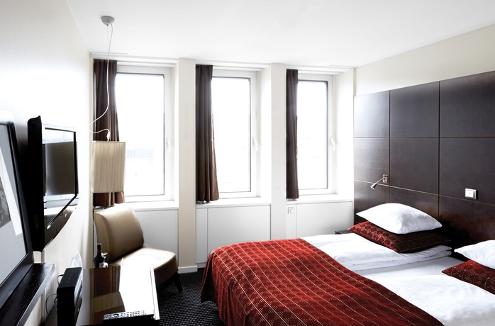 Imagen de la habitación del Hotel The Square. Foto 9