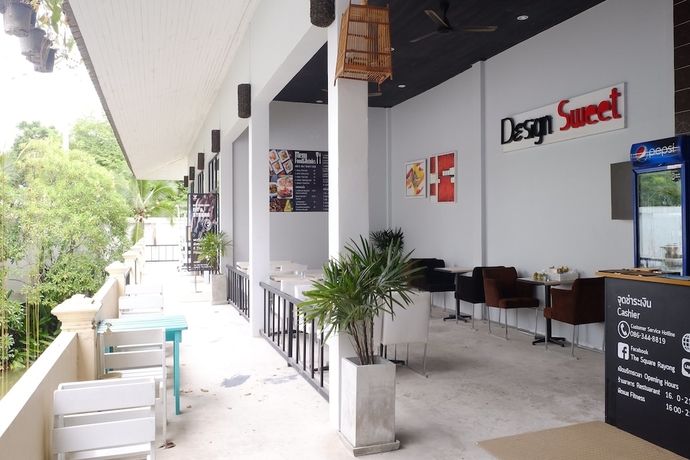 Imagen del bar/restaurante del Hotel The Square Rayong. Foto 8