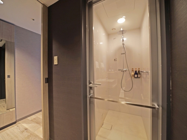 Imagen de la habitación del Hotel The Square Yokohama Minatomirai. Foto 17