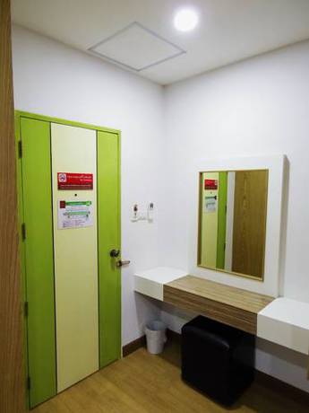 Imagen de la habitación del Hotel The Sr Residence Lampang. Foto 13