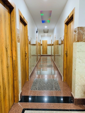 Imagen de los interiores del Hotel The Srishti Inn. Foto 16