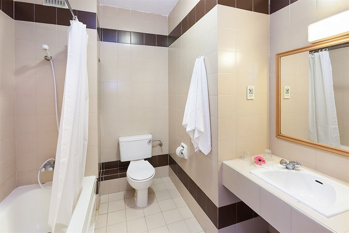 Imagen de la habitación del Hotel The St. George´s Park. Foto 2