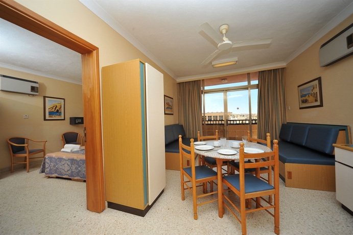 Imagen de la habitación del Hotel The St. George´s Park. Foto 3