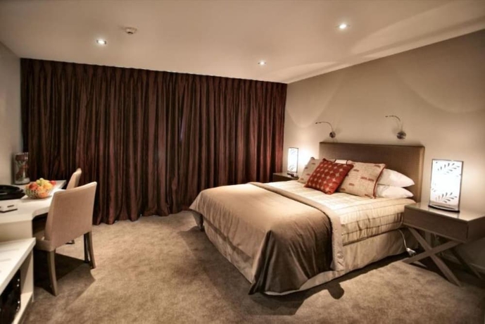 Imagen de la habitación del Hotel The St James. Foto 12