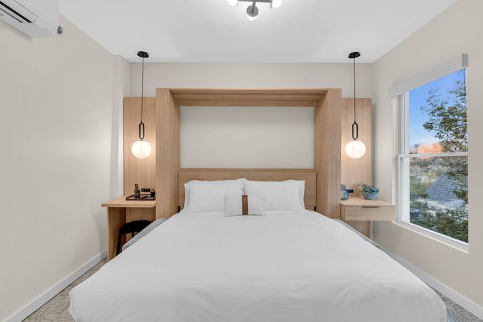 Imagen de la habitación del Hotel The St Laurent Social Club and Guest Rooms. Foto 7