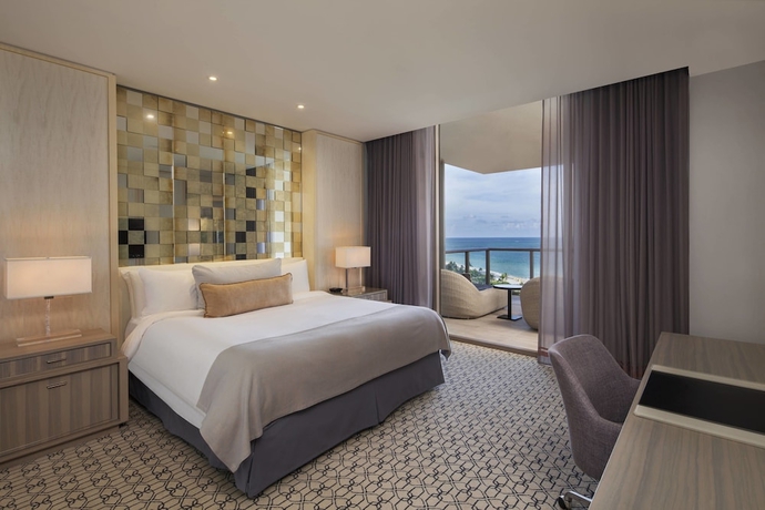 Imagen de la habitación del Hotel The St. Regis Bal Harbour Resort. Foto 3
