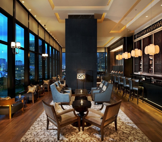 Imagen del bar/restaurante del Hotel The St Regis Bangkok. Foto 7