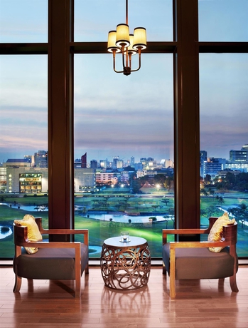 Imagen del bar/restaurante del Hotel The St Regis Bangkok. Foto 16