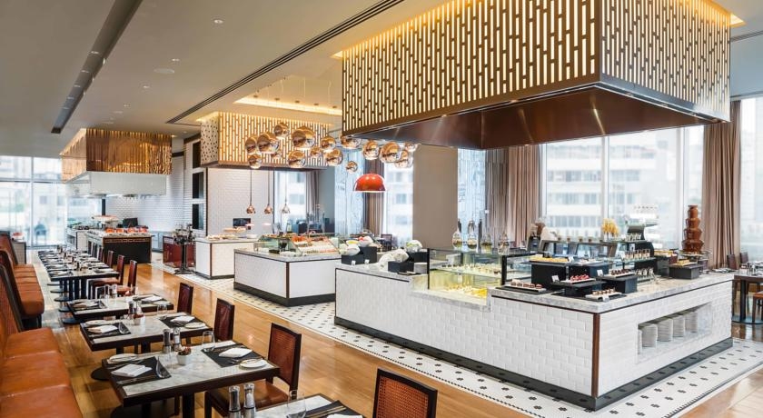 Imagen del bar/restaurante del Hotel The St. Regis Chengdu. Foto 3