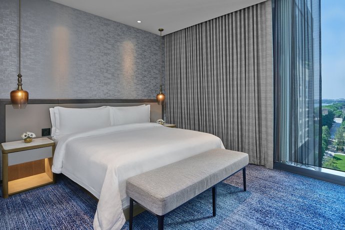 Imagen de la habitación del Hotel The St. Regis Chicago. Foto 17