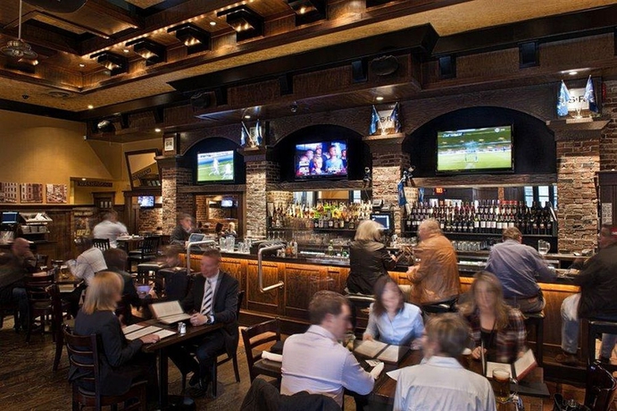 Imagen del bar/restaurante del Hotel The St. Regis. Foto 3