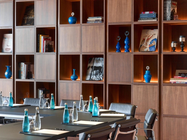 Imagen de los interiores del Hotel The St. Regis Istanbul. Foto 16