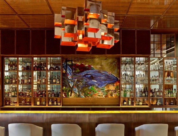 Imagen del bar/restaurante del Hotel The St. Regis Istanbul. Foto 6