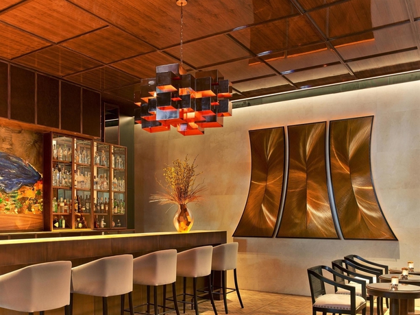 Imagen del bar/restaurante del Hotel The St. Regis Istanbul. Foto 7