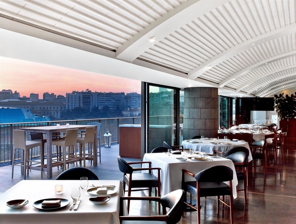 Imagen del bar/restaurante del Hotel The St. Regis Istanbul. Foto 9