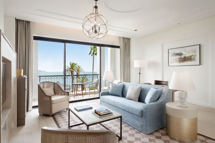 Imagen de la habitación del Hotel The St. Regis La Bahia Blanca Resort, Tamuda Bay. Foto 12