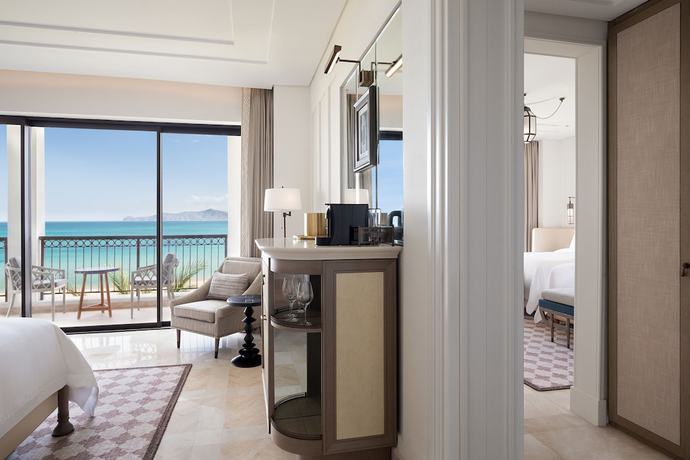 Imagen de la habitación del Hotel The St. Regis La Bahia Blanca Resort, Tamuda Bay. Foto 18