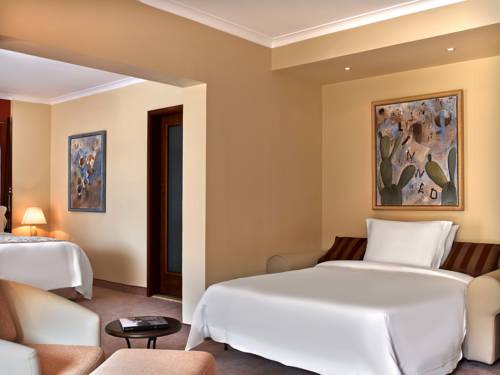 Imagen de la habitación del Hotel The St. Regis Mardavall Mallorca Resort. Foto 4