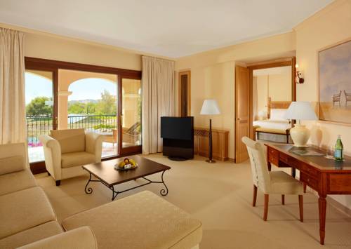 Imagen de la habitación del Hotel The St. Regis Mardavall Mallorca Resort. Foto 5
