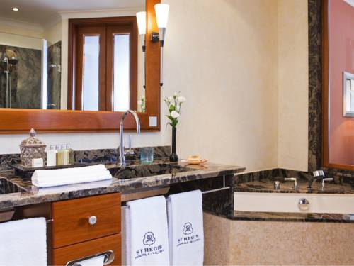 Imagen de la habitación del Hotel The St. Regis Mardavall Mallorca Resort. Foto 6