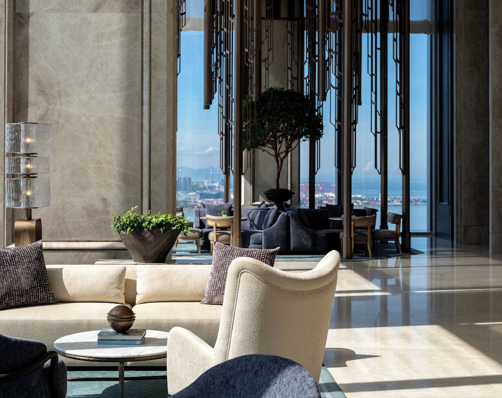Imagen de los interiores del Hotel The St. Regis Shenzhen Bao'an. Foto 18