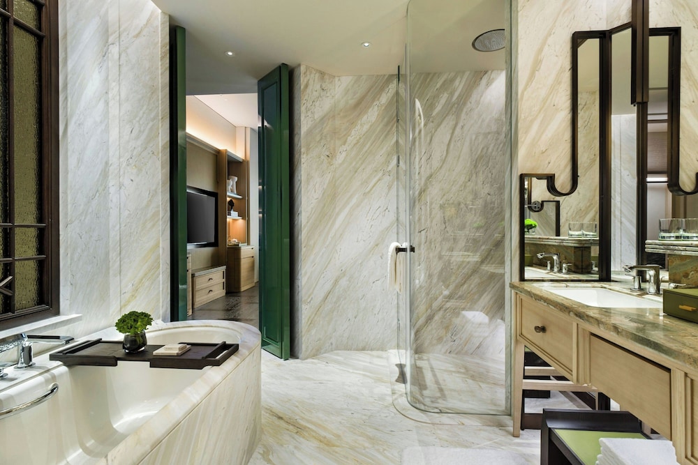 Imagen de la habitación del Hotel The St. Regis Shenzhen Bao'an. Foto 14