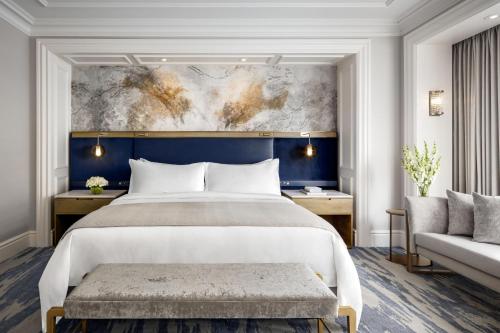 Imagen de la habitación del Hotel The St. Regis Toronto. Foto 12