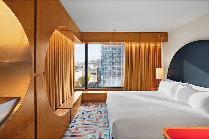 Imagen de la habitación del Hotel The Standard Brussels. Foto 4