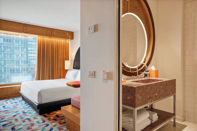 Imagen de la habitación del Hotel The Standard Brussels. Foto 7