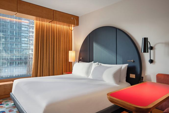 Imagen de la habitación del Hotel The Standard Brussels. Foto 14