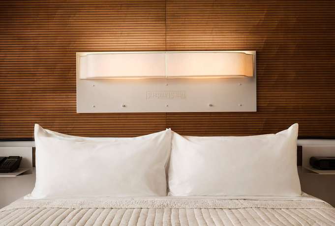 Imagen de la habitación del Hotel The Standard, High Line. Foto 11