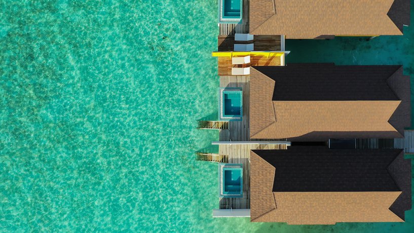 Imagen de los exteriores del Hotel The Standard, Huruvalhi Maldives. Foto 13