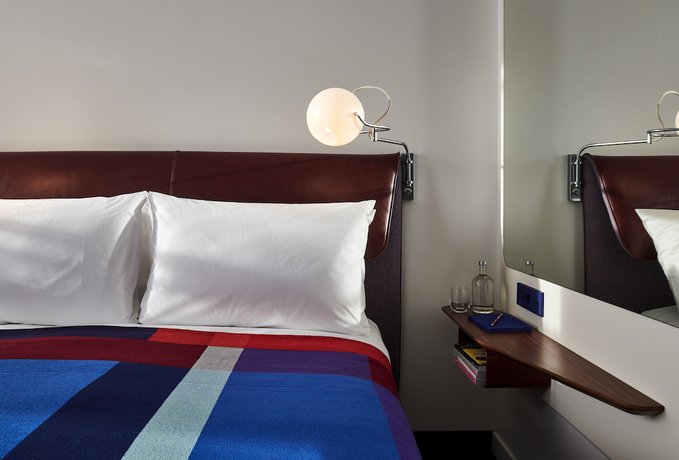 Imagen de la habitación del Hotel The Standard London. Foto 6