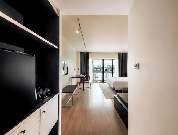 Imagen de la habitación del Hotel The StandardX Bangkok Phra Arthit. Foto 5