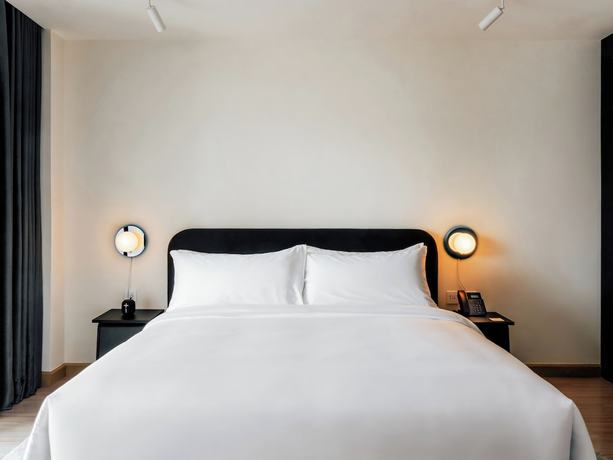 Imagen de la habitación del Hotel The StandardX Bangkok Phra Arthit. Foto 7