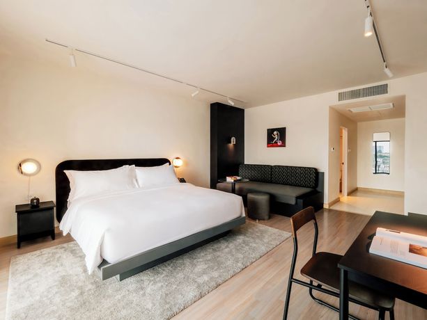 Imagen de la habitación del Hotel The StandardX Bangkok Phra Arthit. Foto 8