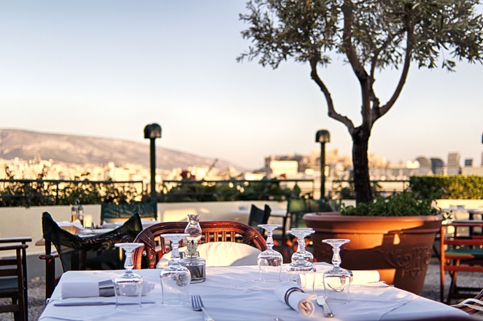 Imagen del bar/restaurante del Hotel The Stanley, Atenas. Foto 4