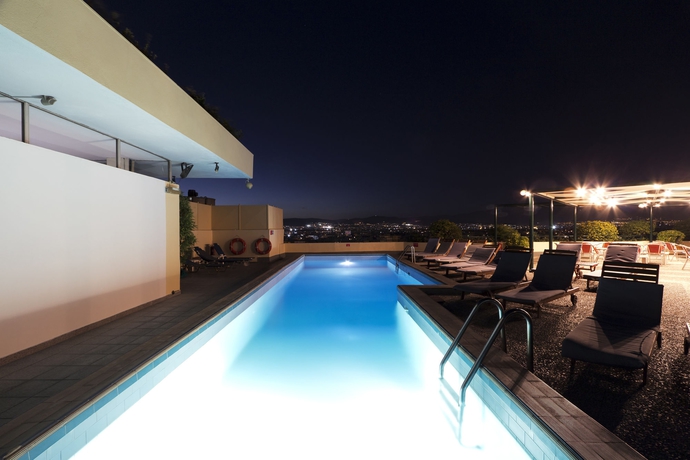 Imagen de la piscina del Hotel The Stanley, Atenas. Foto 16