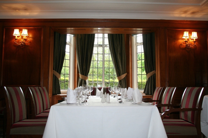 Imagen del bar/restaurante del Hotel The Stanneylands. Foto 3
