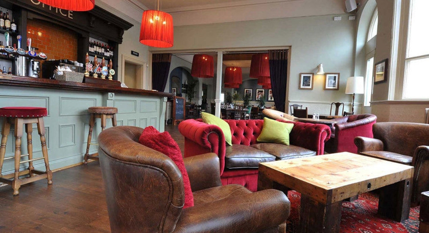 Imagen del bar/restaurante del Hotel The Station, Lewisham. Foto 2
